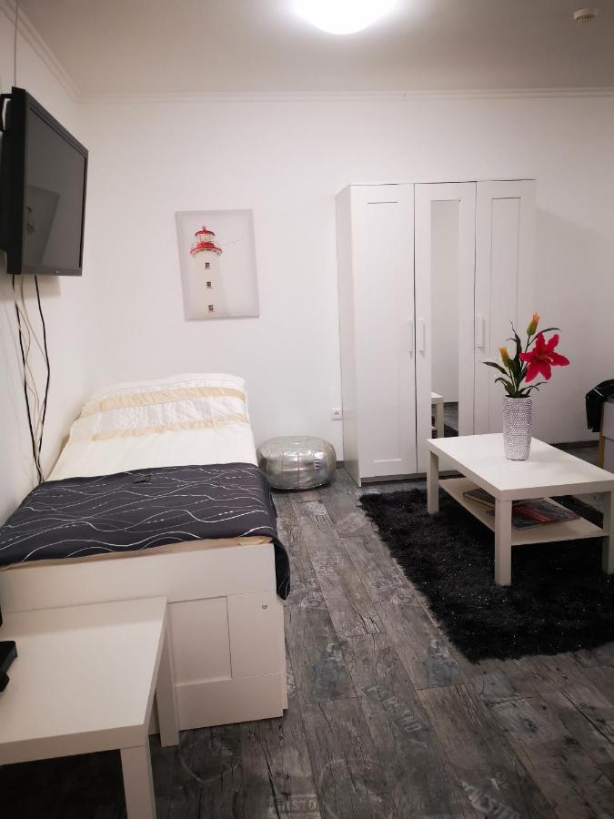 Luxury Basement In The Surrounding Of Budapest Apartment Mogyorod Ngoại thất bức ảnh