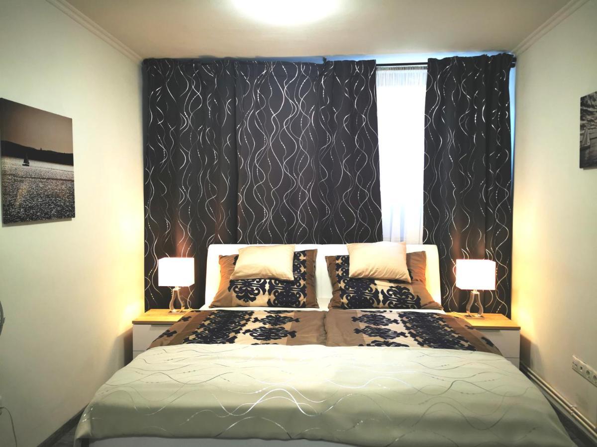 Luxury Basement In The Surrounding Of Budapest Apartment Mogyorod Ngoại thất bức ảnh