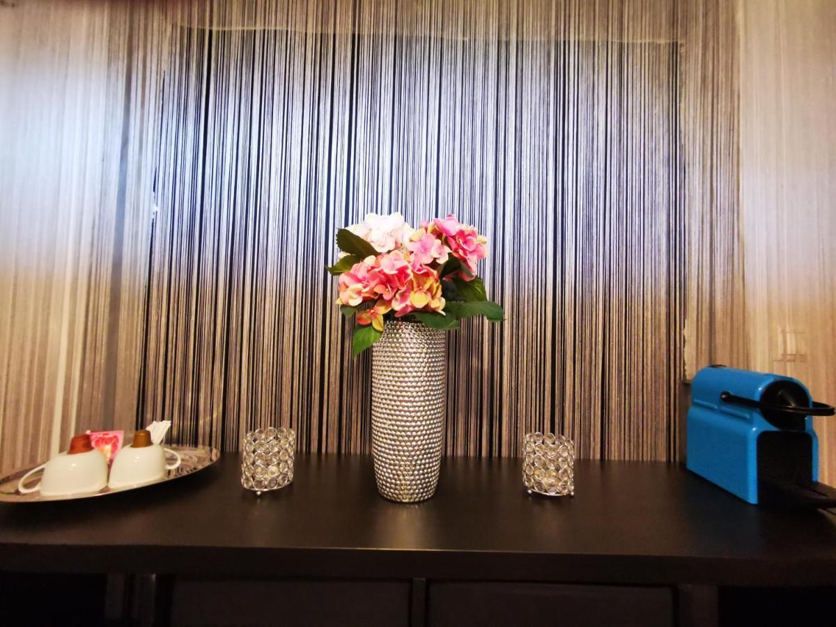 Luxury Basement In The Surrounding Of Budapest Apartment Mogyorod Ngoại thất bức ảnh