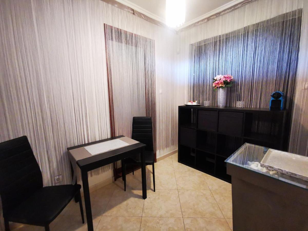 Luxury Basement In The Surrounding Of Budapest Apartment Mogyorod Ngoại thất bức ảnh